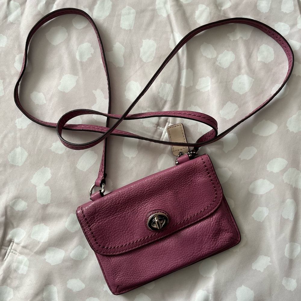 Coach crossbody wallet